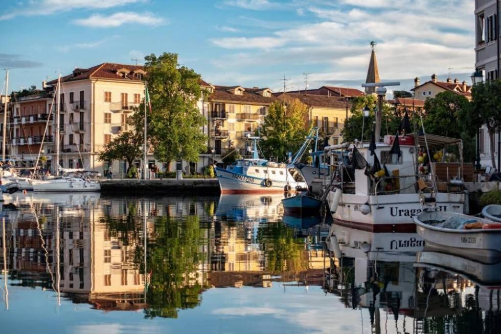 Villa Mirella-Nuova Gestione Grado Eksteriør bilde